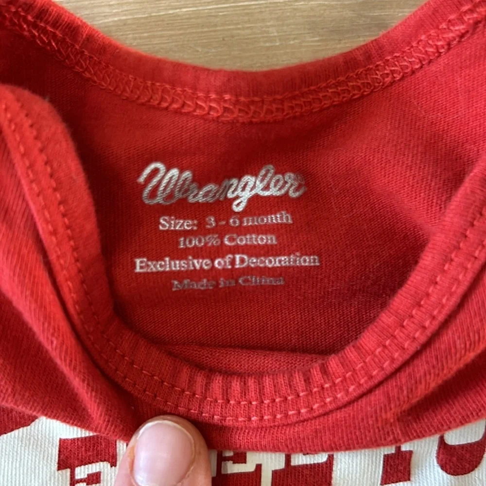 Wrangler 3-6 month onesie - Picture 4 of 4